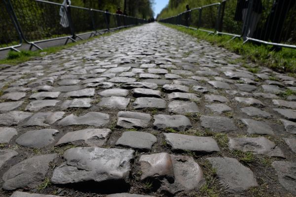 Cobblestone Installation in Middleburg