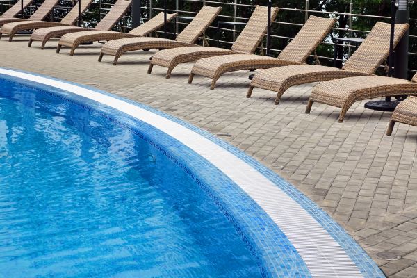 Cost of Poolside Hardscaping in Middleburg